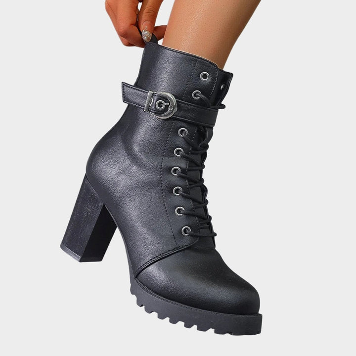 Adriana | Botins Mulher com Salto Bloco Atacadores e Fivela
