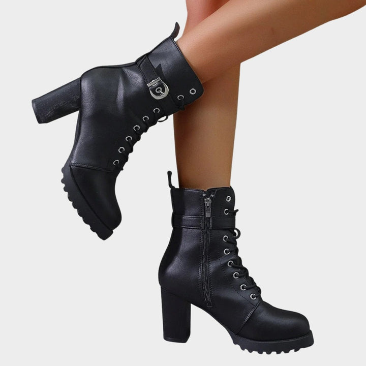 Adriana | Botins Mulher com Salto Bloco Atacadores e Fivela
