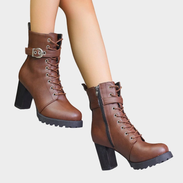 Adriana | Botins Mulher com Salto Bloco Atacadores e Fivela