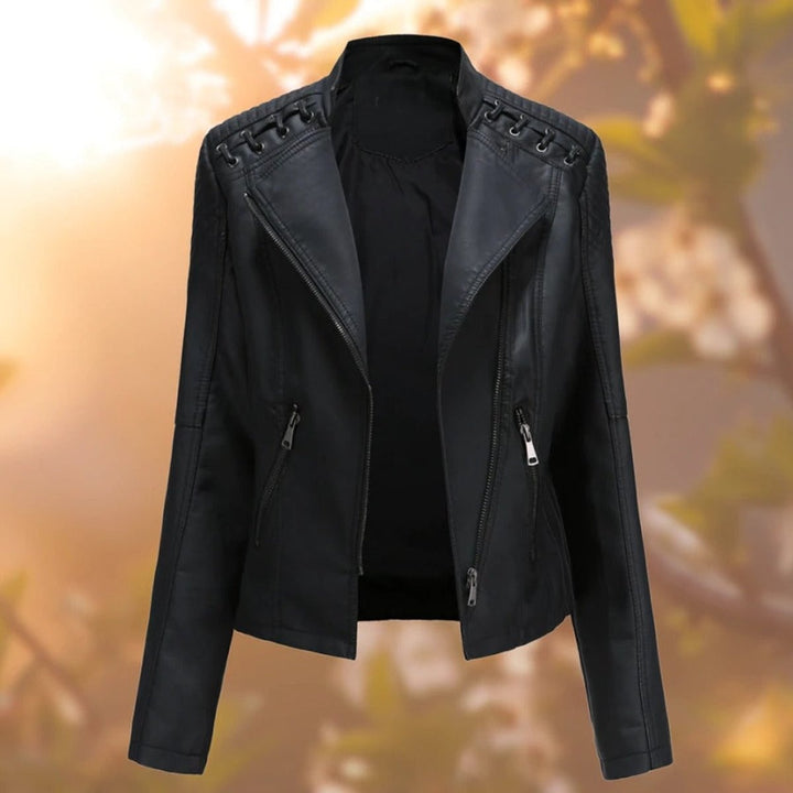 Adriana | Casaco de Couro Sintético Mulher Biker com Detalhes nos Ombros
