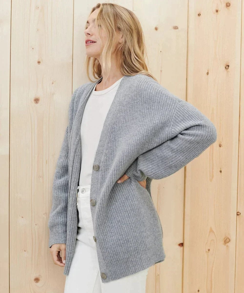Alexandr | Casaco de Malha Oversized Mulher Decote V Botões