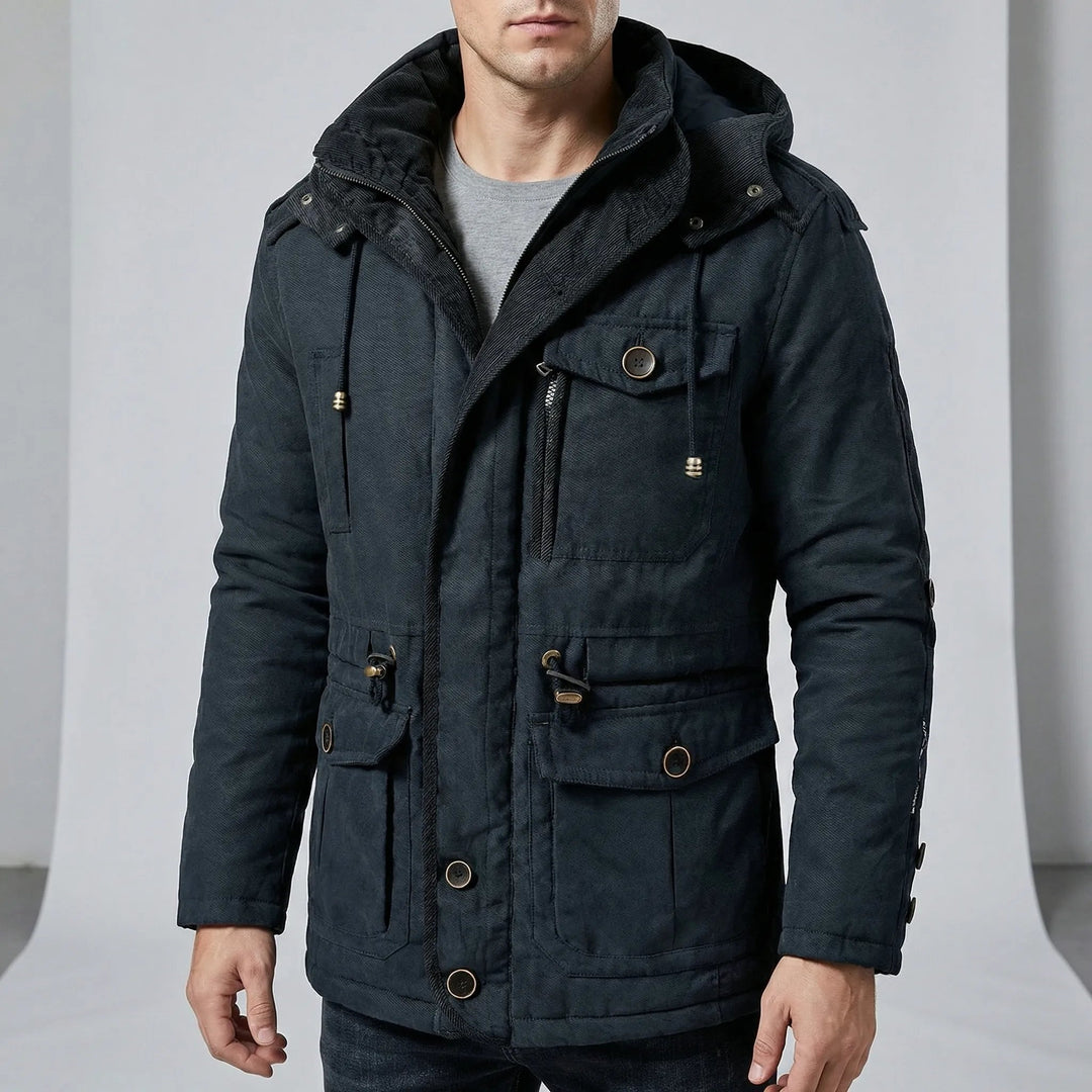 André | Parka Homem com Capuz e Múltiplos Bolsos