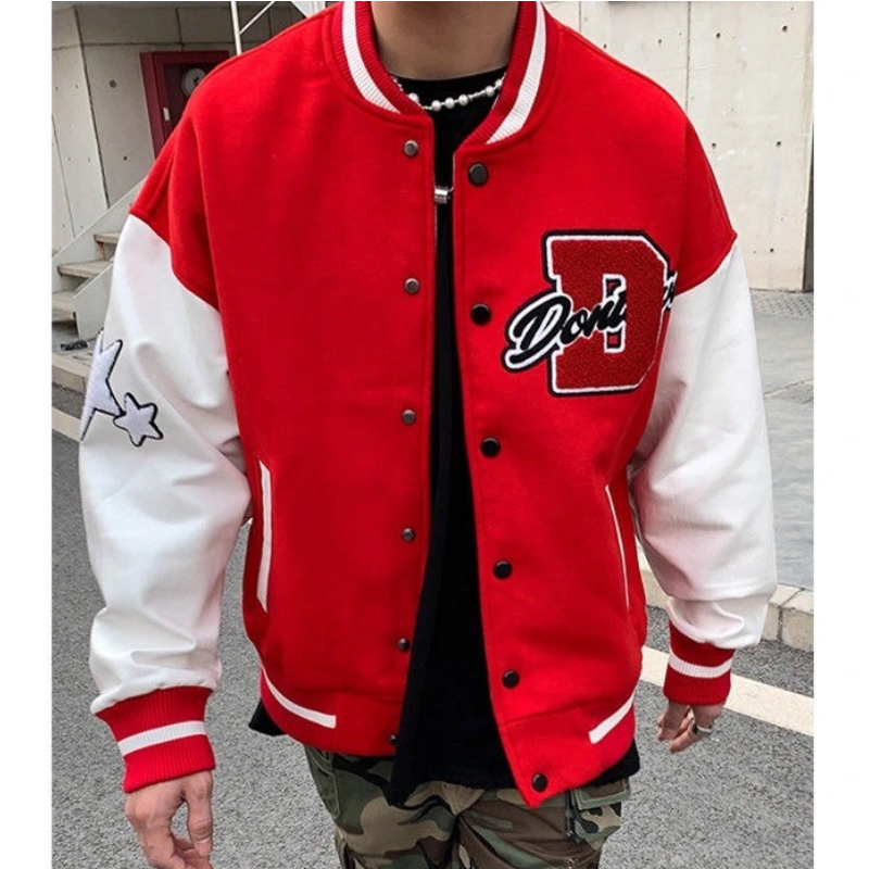 André | Varsity Jacket Homem com Patches Estilo Universitário