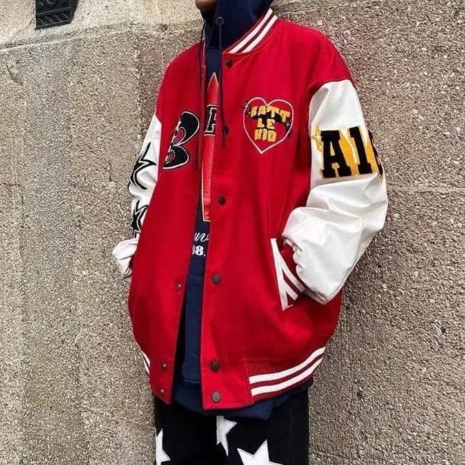 André | Varsity Jacket Homem com Patches Estilo Universitário