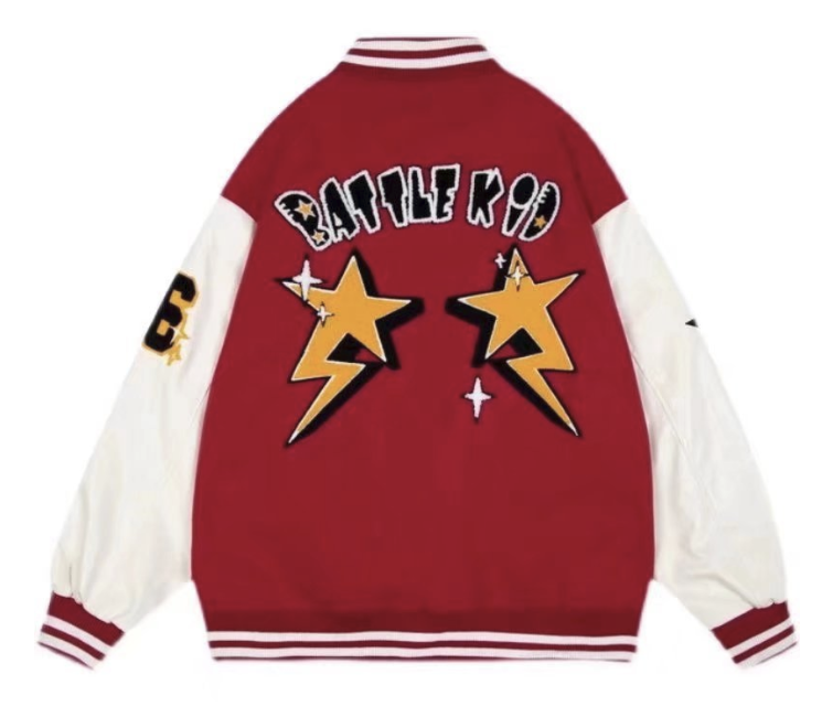 André | Varsity Jacket Homem com Patches Estilo Universitário