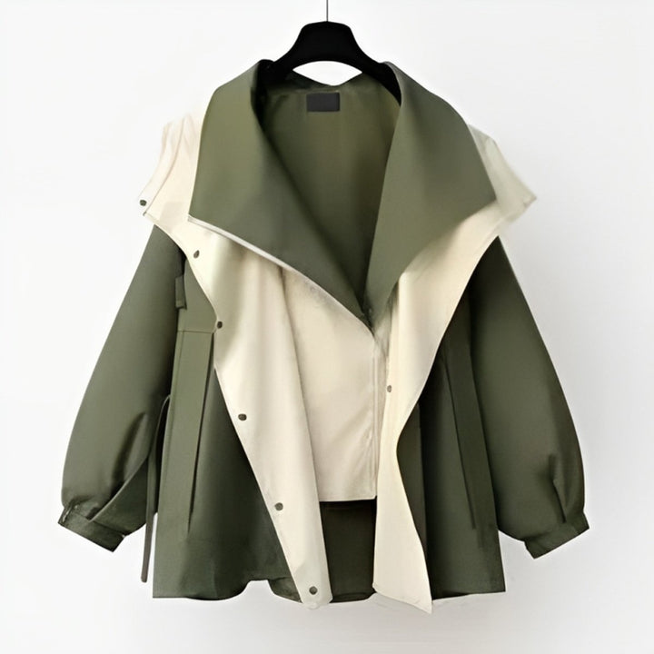 Beatriz | Gabardina Curta Impermeável Mulher Gola Dupla Oversize