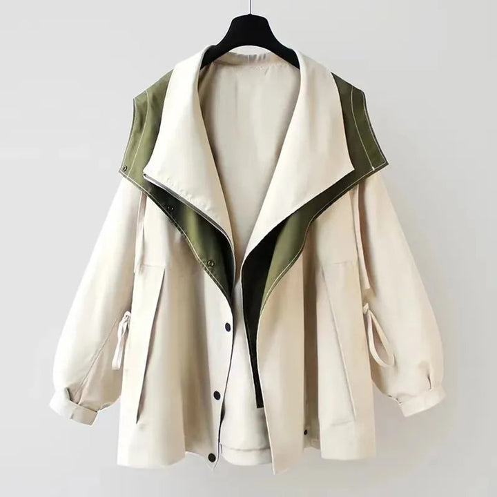 Beatriz | Gabardina Curta Impermeável Mulher Gola Dupla Oversize