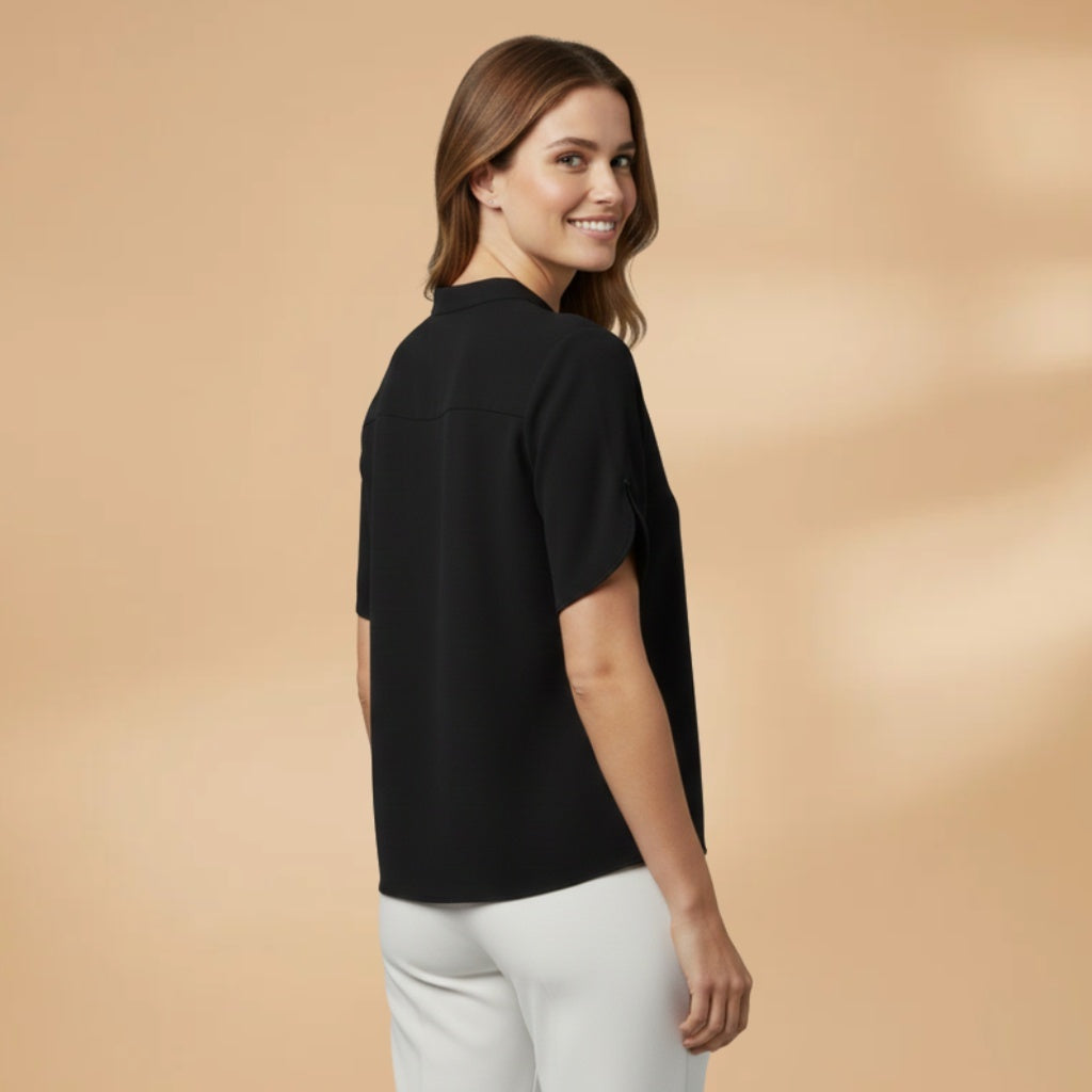 Vanessa | Blusa Polo Manga Curta Mulher Leve
