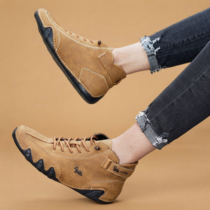 Botins de Couro Homem Atacadores Cano Baixo