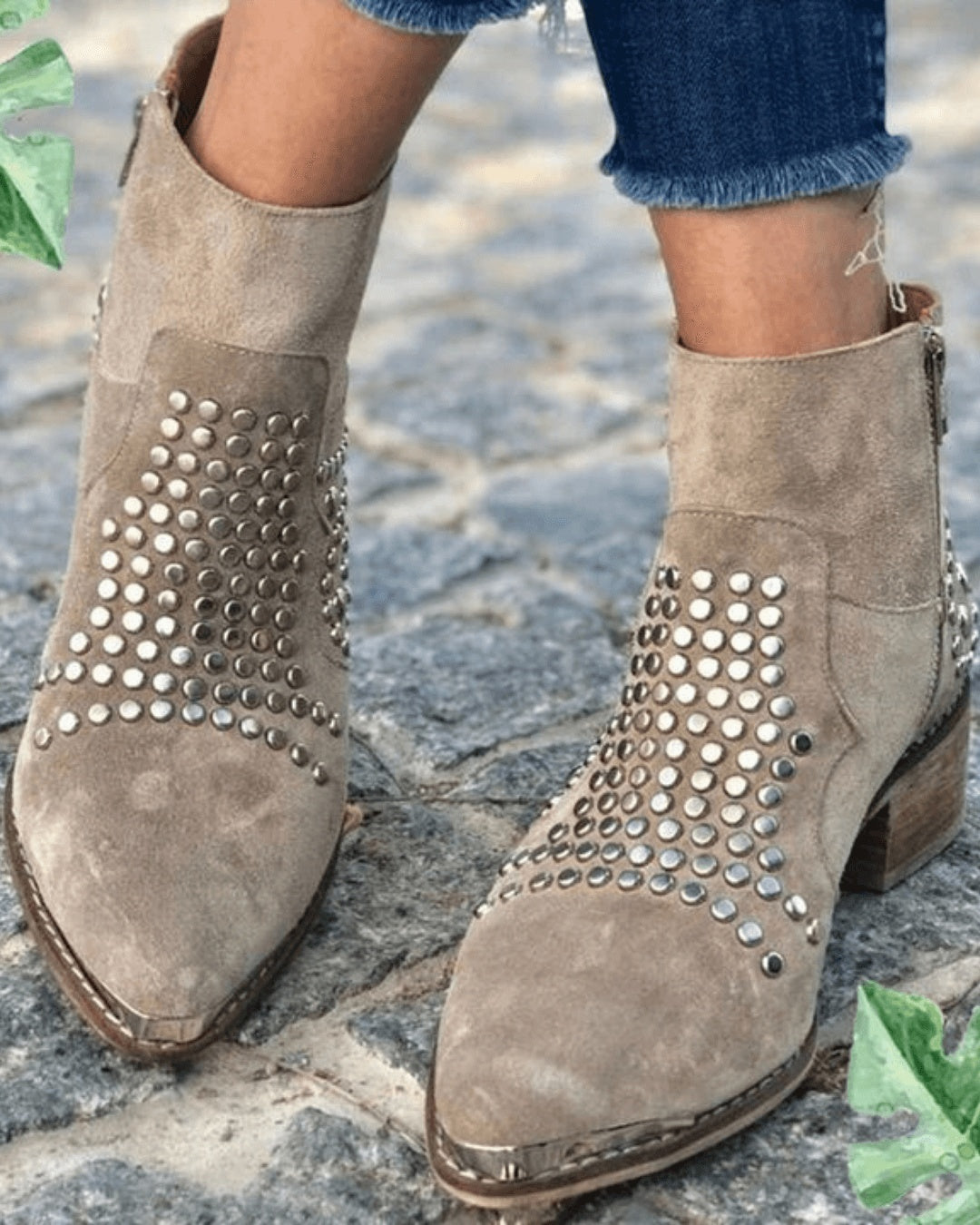 Bruna | Botins de Camurça com Tachas Mulher Bico Fino