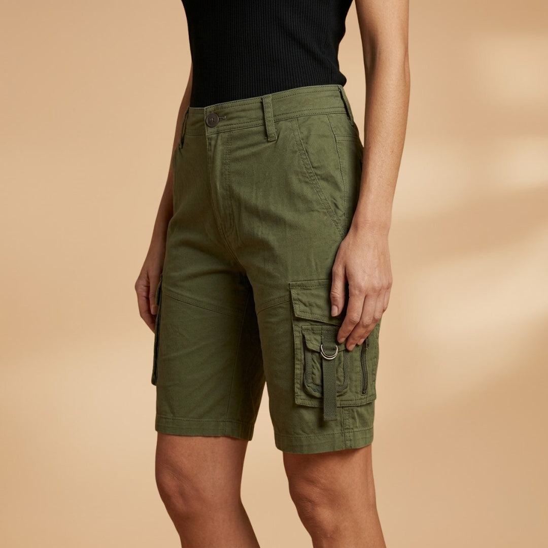 Lara | Calções Cargo Mulher Bolsos Laterais