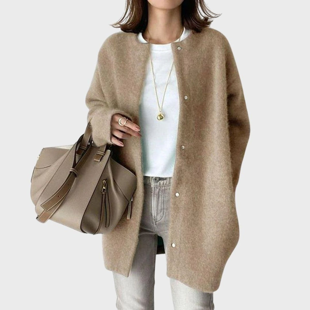 Carla | Casaco de Malha Oversized Mulher Botões de Pressão