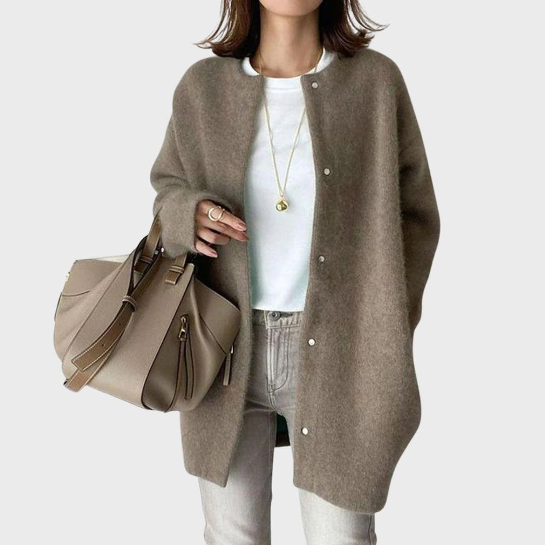 Carla | Casaco de Malha Oversized Mulher Botões de Pressão
