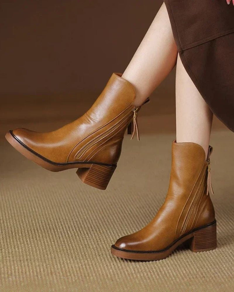Carla | Chelsea Boots Mulher de Couro Salto Bloco