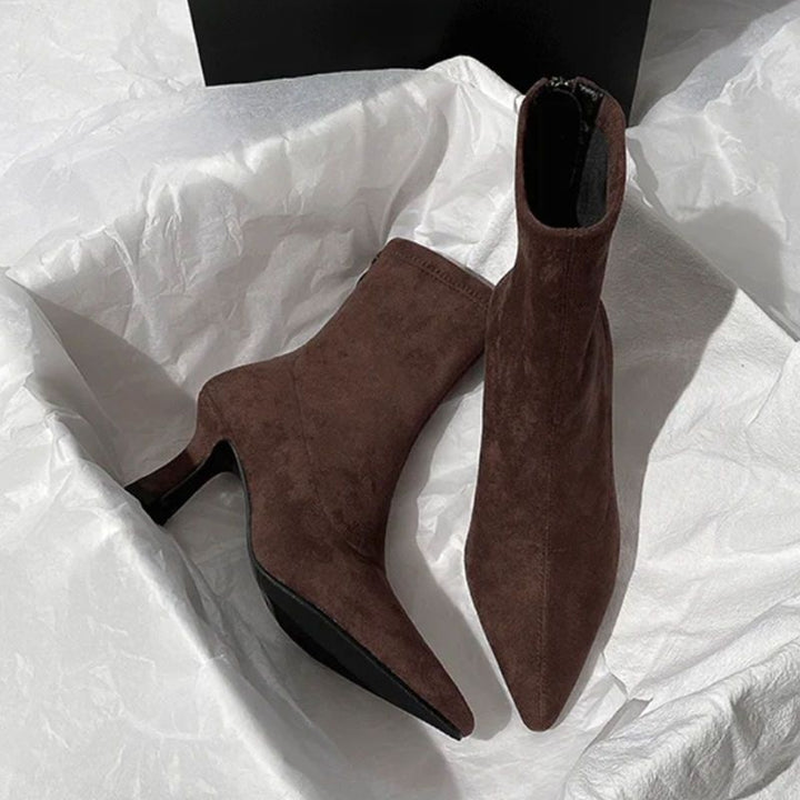 Catarina | Botins de Camurça Salto Esculpido Mulher Bico Fino