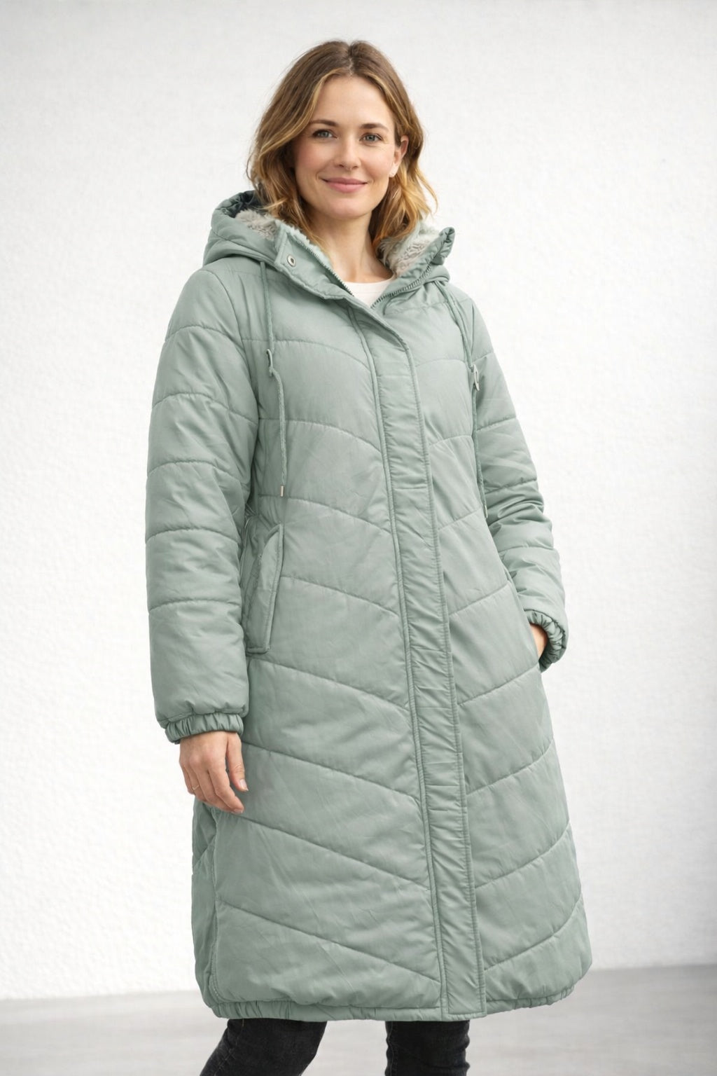 Diana | Casaco Acolchoado Comprido Mulher com Capuz Forro Fleece