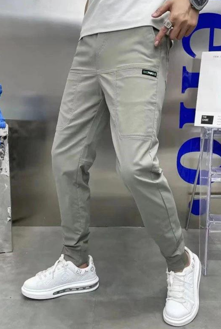 Gonçalo | Calças Cargo Homem Jogger com Bolsos Laterais