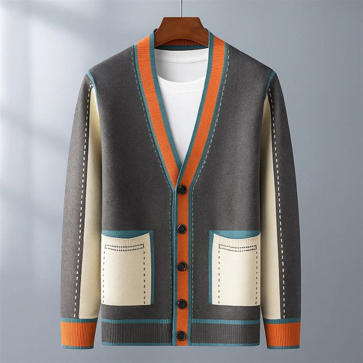 Gustavo | Cardigan Homem Decote V Blocos Contrastantes com Bolsos