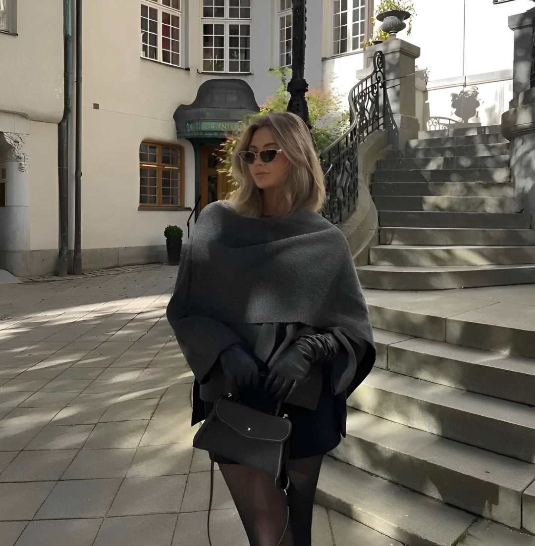 Irina | Poncho de Lã Mulher Assimétrico com Gola