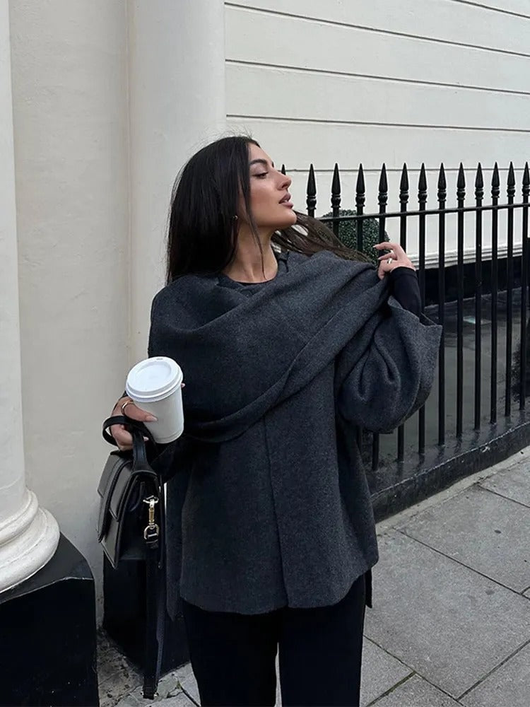 Irina | Poncho de Lã Mulher Assimétrico com Gola