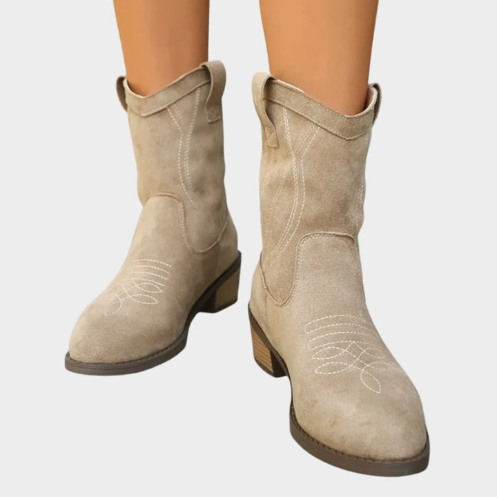 Isabel | Cowboy Boots de Camurça Mulher Cano Médio Bordado