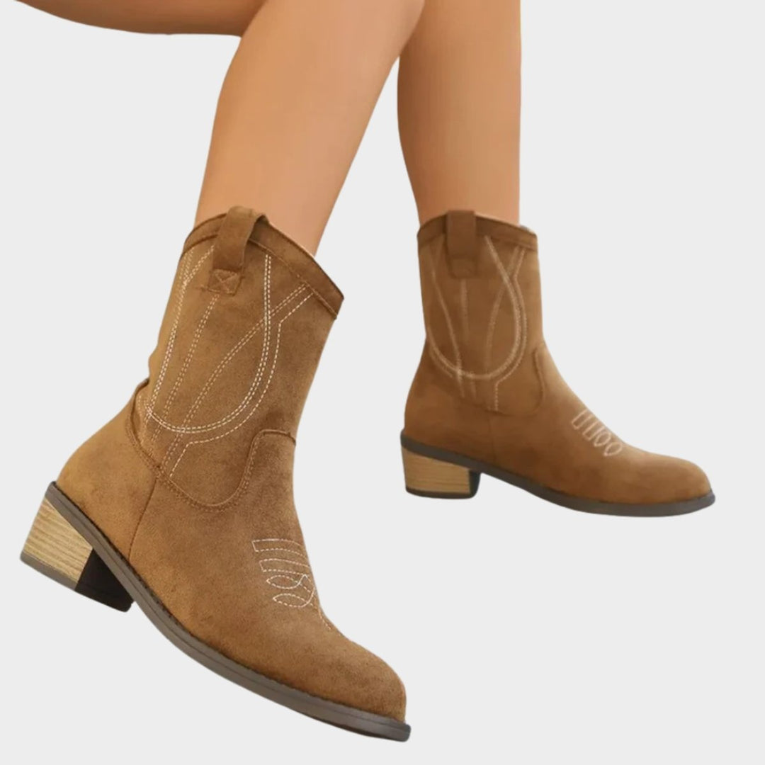 Isabel | Cowboy Boots de Camurça Mulher Cano Médio Bordado
