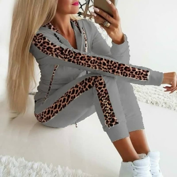 Joana | Conjunto de Jogging Estampado Animal Print Mulher com Capuz