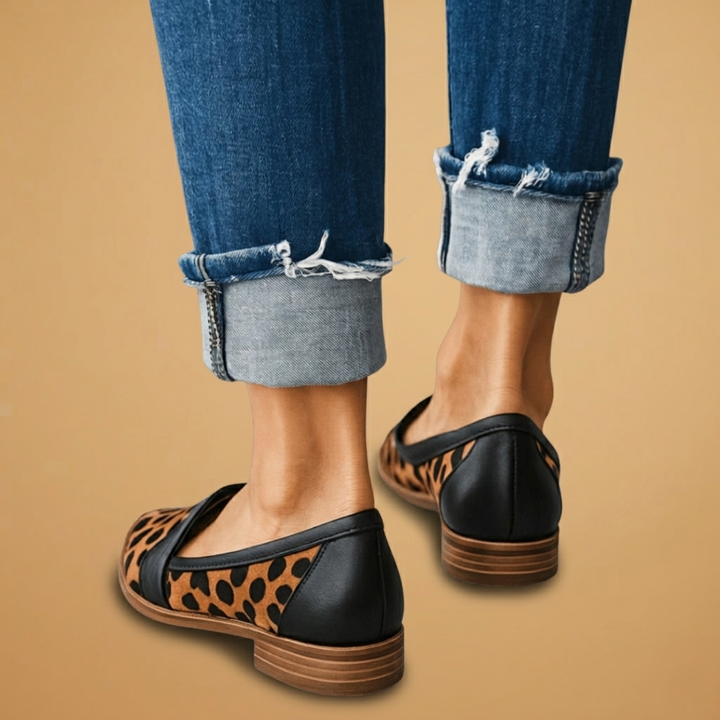 Lara | Mocassins de Camurça Mulher Bico Pontiagudo