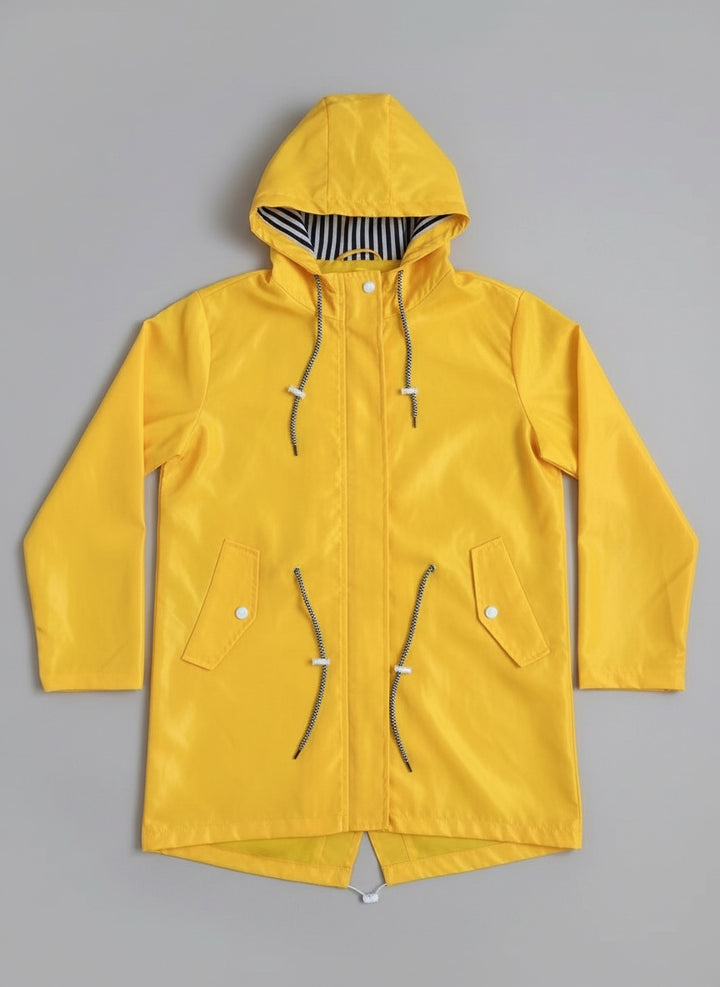 Laura | Capa de Chuva Impermeável Mulher com Capuz Cintura Ajustável