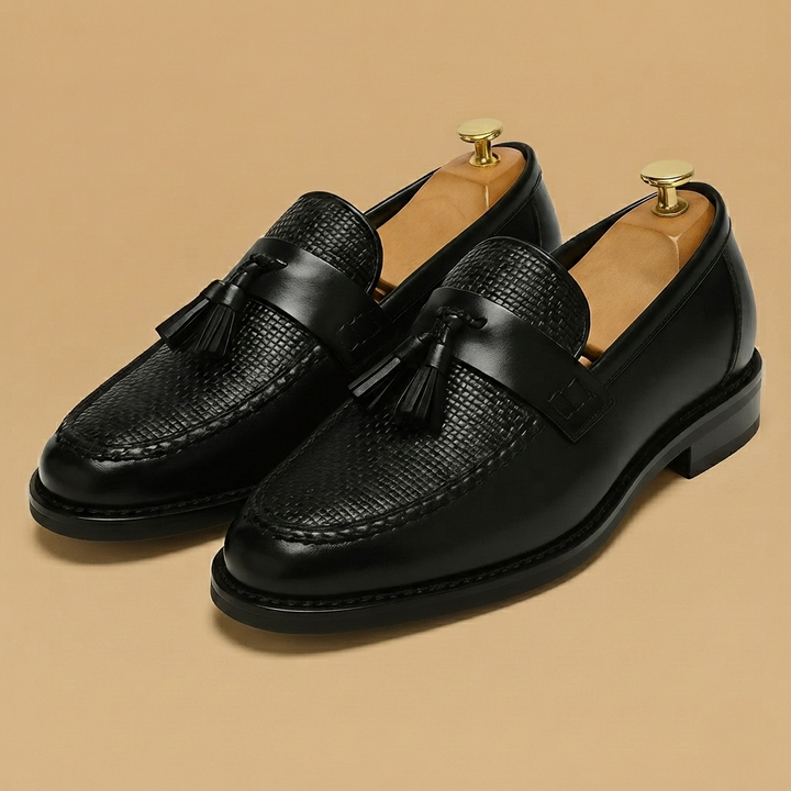 Loafers de Couro com Borlas Homem Textura Trançada