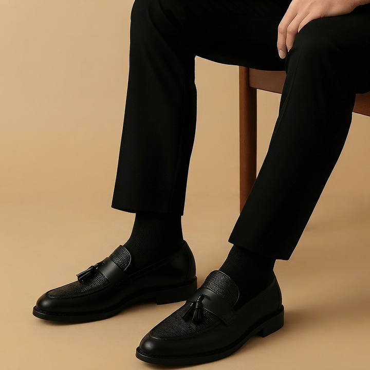 Loafers de Couro com Borlas Homem Textura Trançada