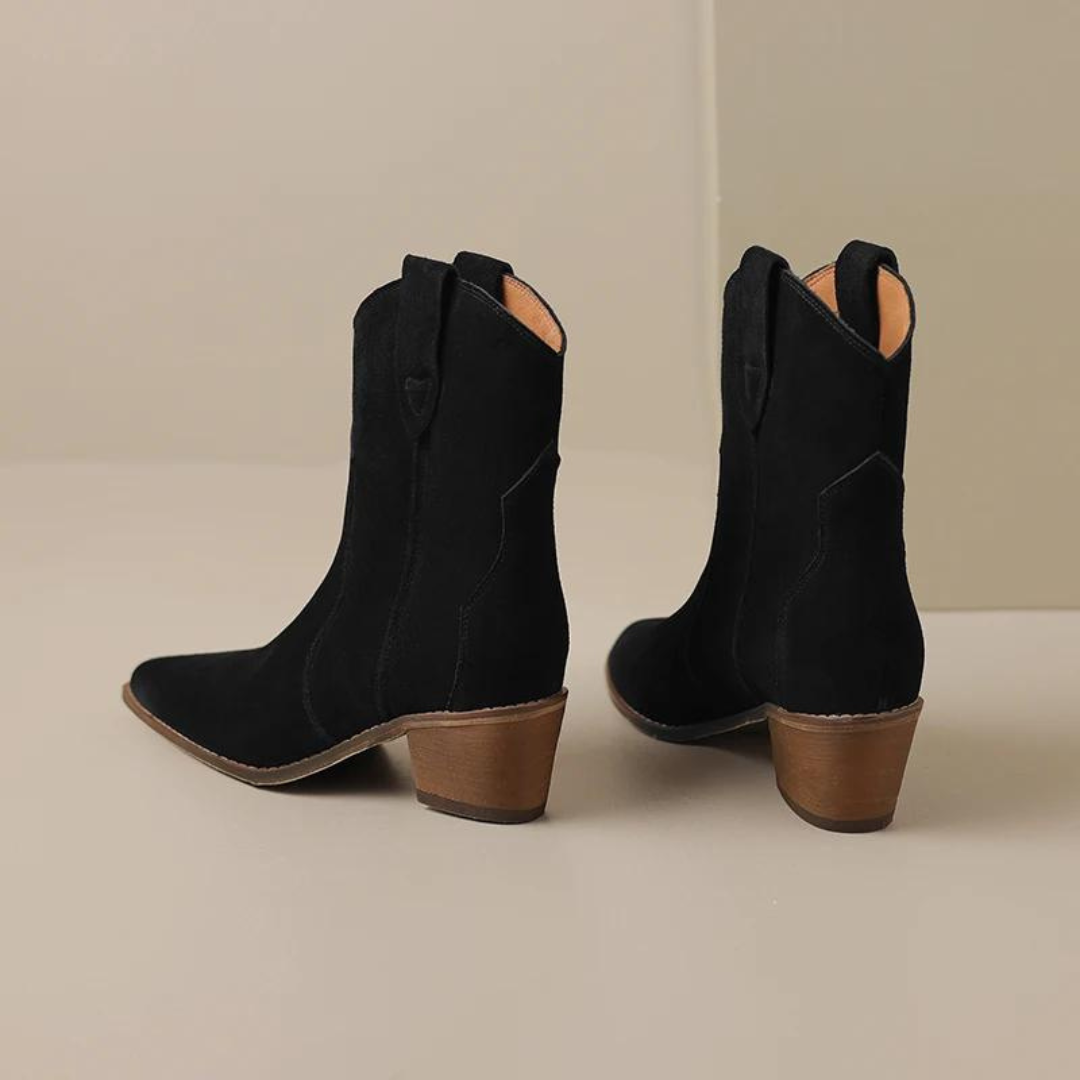 Lúcia | Botins Cowboy de Camurça Mulher Bico Fino Salto Bloco
