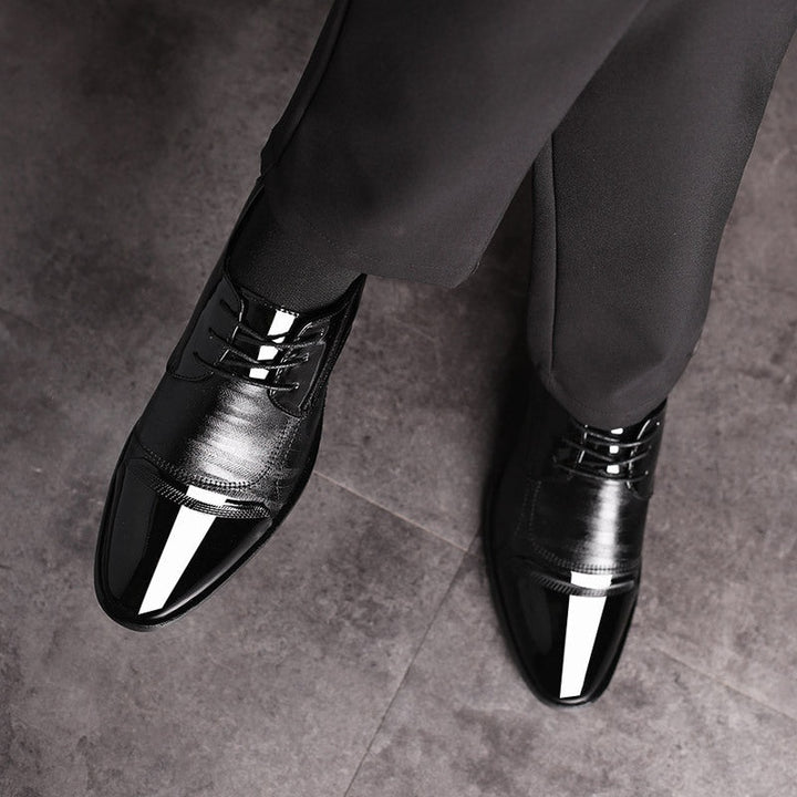 Luís | Sapatos Oxford de Couro Lacado Homem Bico Fino