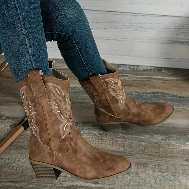 Mariana | Botins Cowboy de Camurça Mulher Salto Bloco Bordados