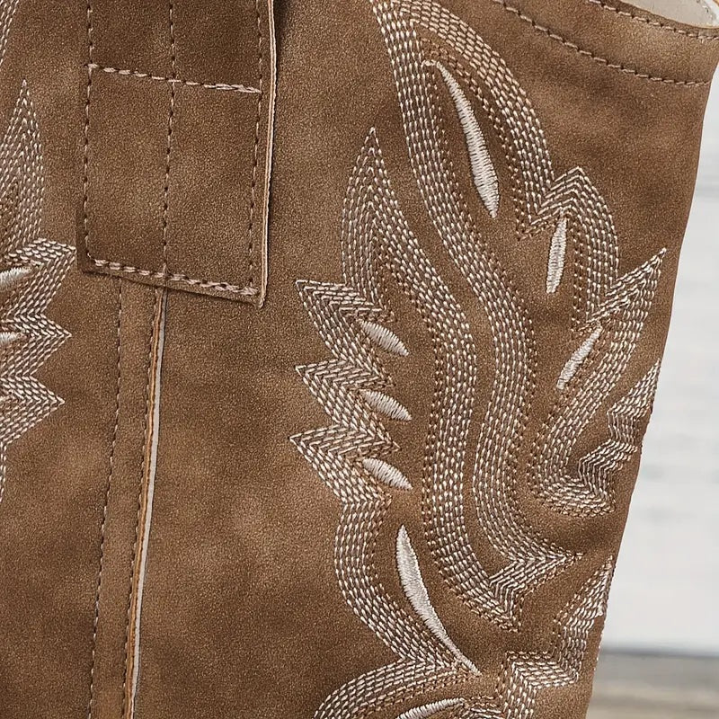 Mariana | Botins Cowboy de Camurça Mulher Salto Bloco Bordados