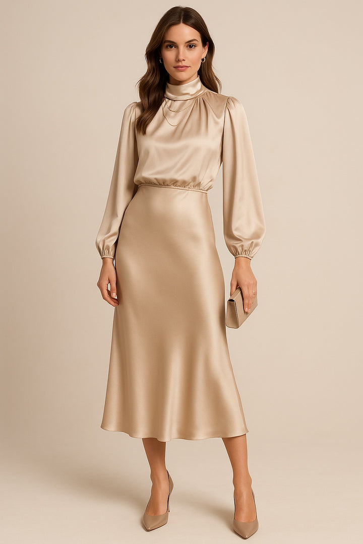 Mariana | Vestido Midi de Cetim Manga Longa Mulher Gola Alta