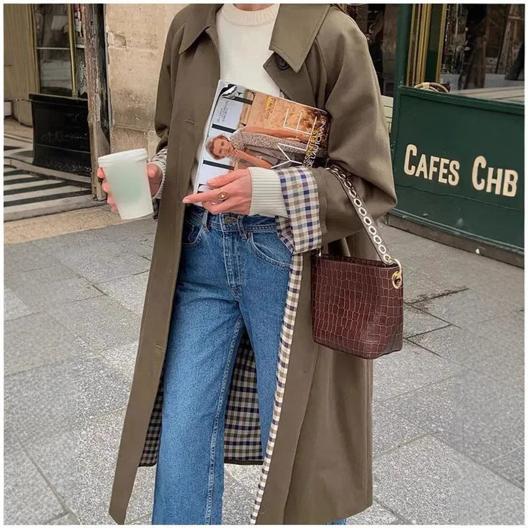 Marta | Gabardina Comprida Mulher Oversize Forro Xadrez