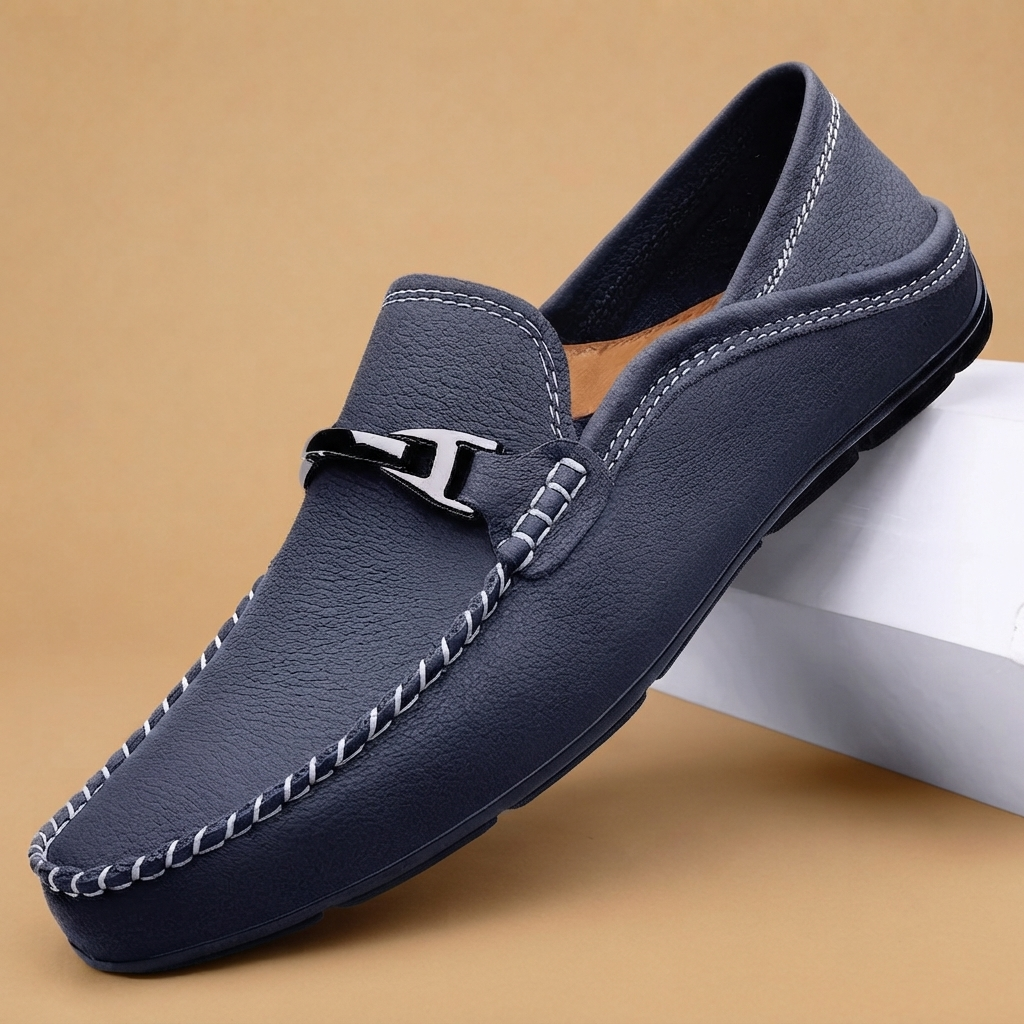 Mocassins de Couro Homem com Detalhe em Metal