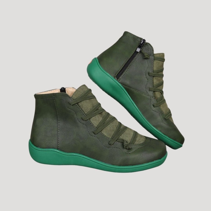 Patrícia | Botas de Pele Rasas Mulher Tornozelo com Tiras