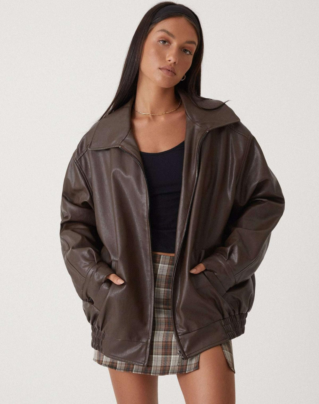 Patrícia | Casaco Couro Mulher Oversize Fecho Zip