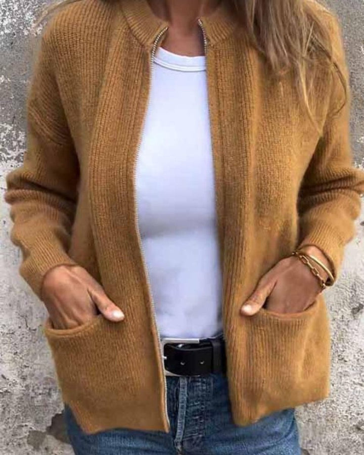 Patrícia | Casaco de Malha Mulher com Fecho e Bolsos Frontais