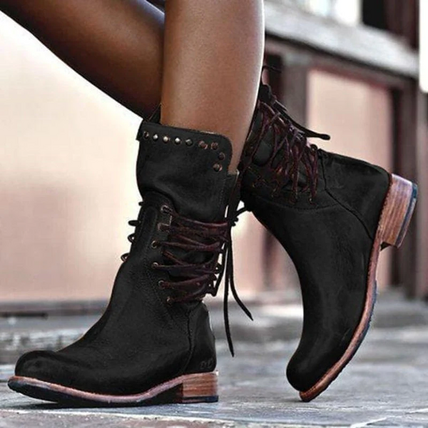 Raquel | Botas de Pele Mulher Rasas com Atacadores Rebites