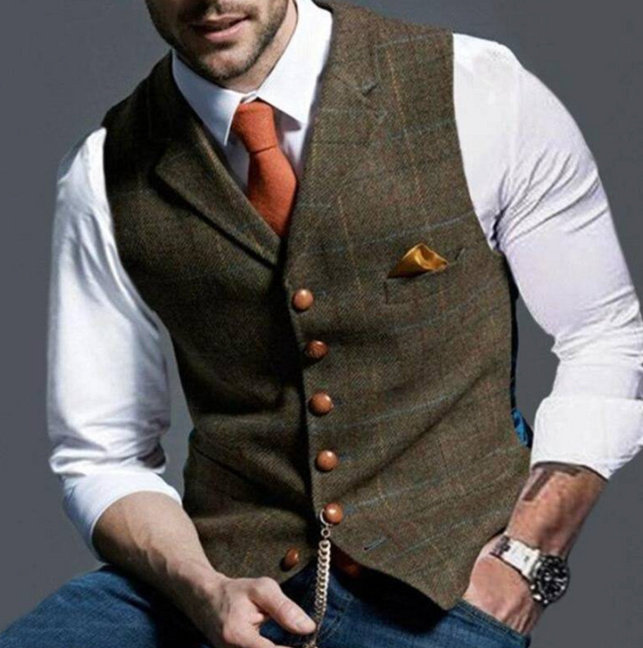 Rodrigo | Colete Homem Xadrez Elegante com Lapela e Corrente