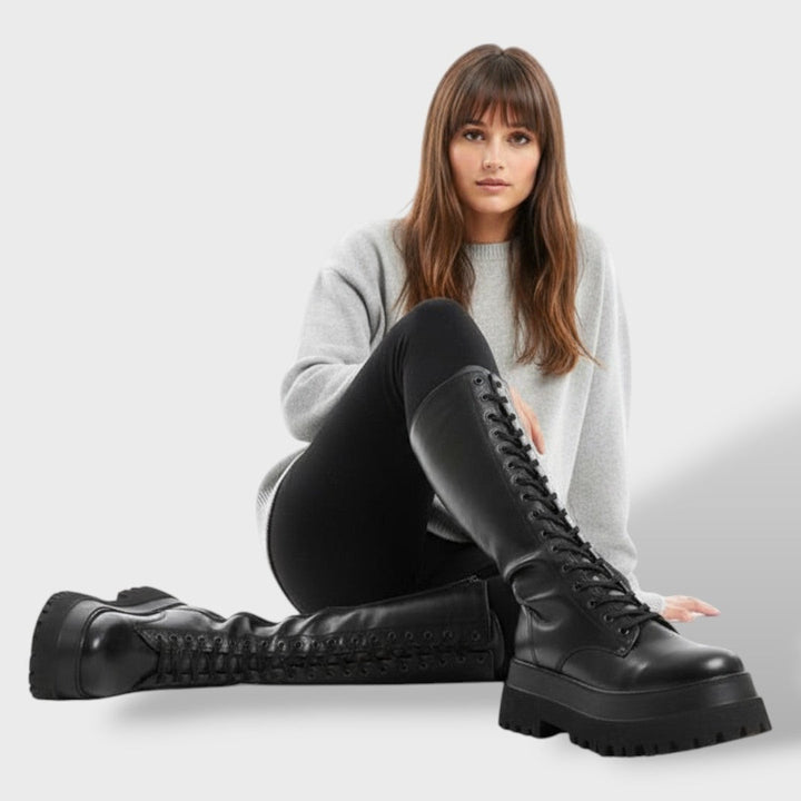 Sandra | Botas Militares Mulher Cano Alto com Atacadores Sola Track