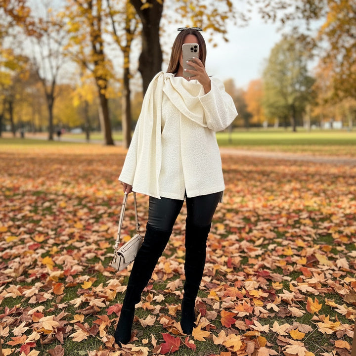Sílvia | Poncho de Boucle Mulher com Detalhe de Cachecol