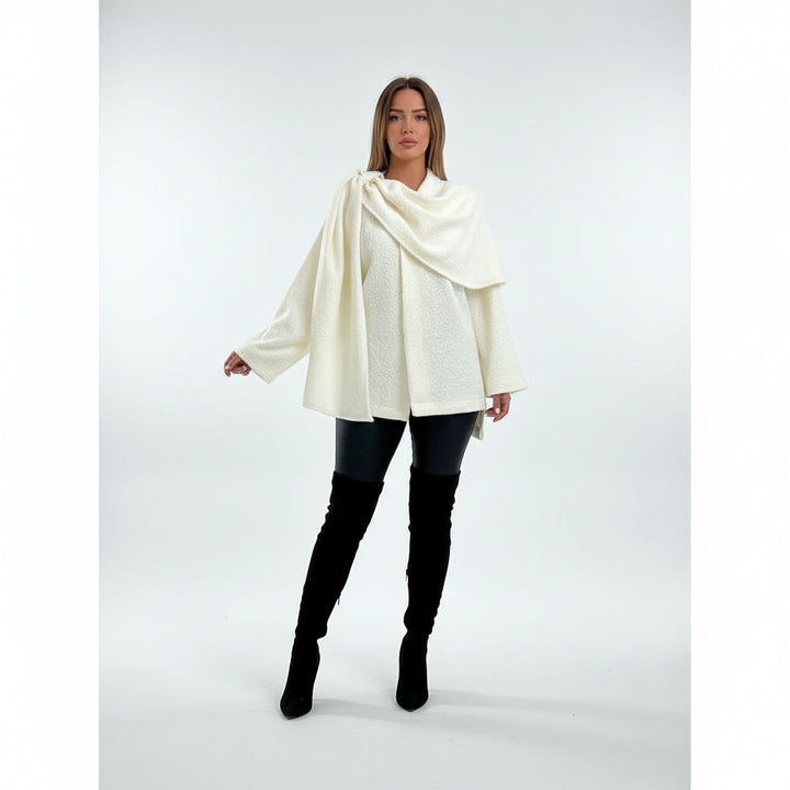 Sílvia | Poncho de Boucle Mulher com Detalhe de Cachecol