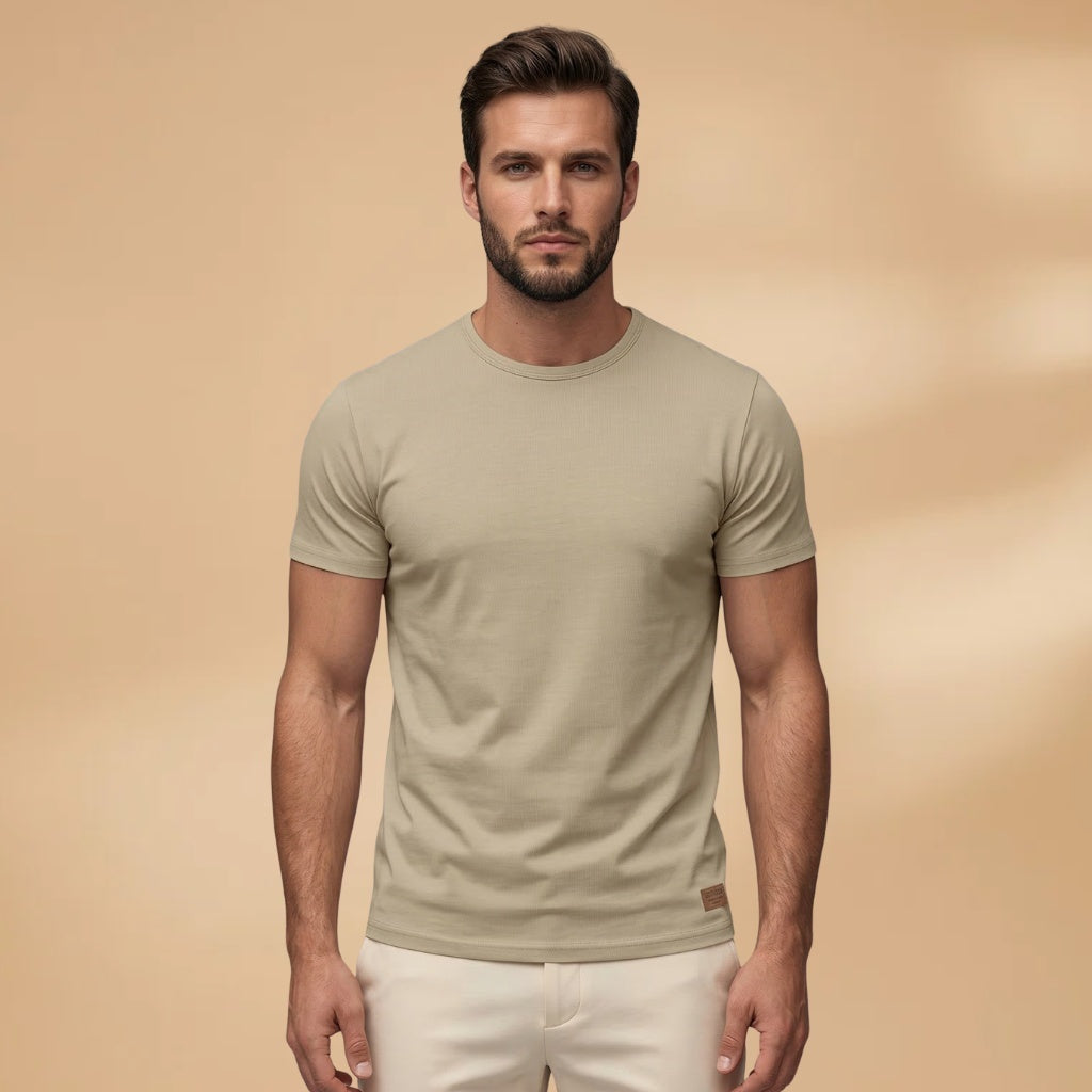 João | T-Shirt Básica Manga Curta Homem Gola Redonda
