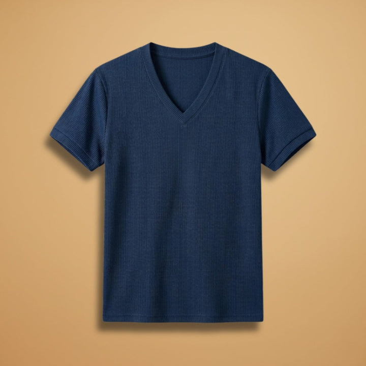 Lourenço | T-Shirt Decote V Texturizada Homem Manga Curta