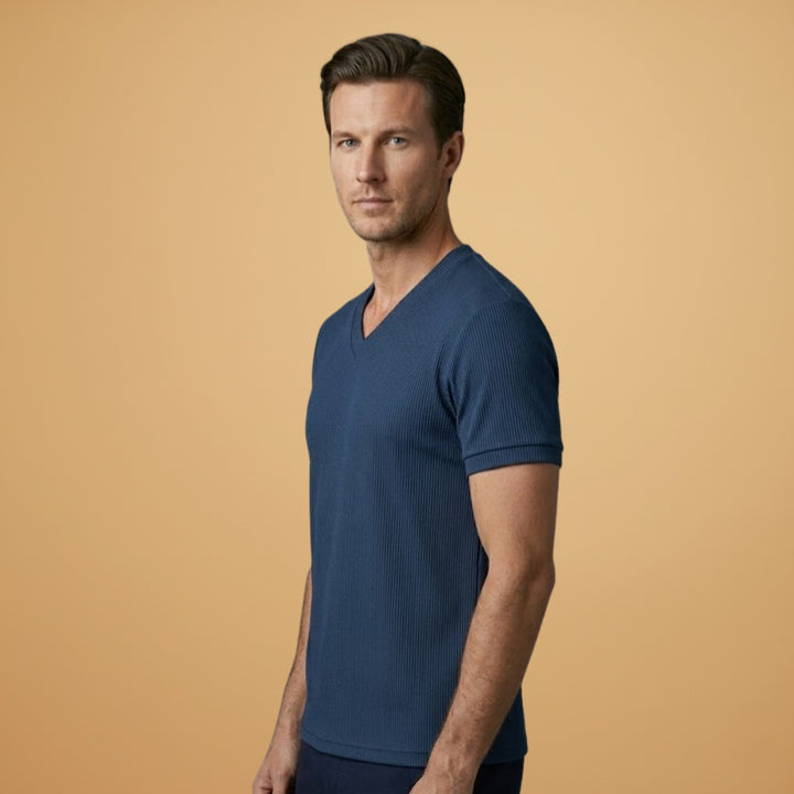 T-Shirt Decote V Texturizada Homem Manga Curta