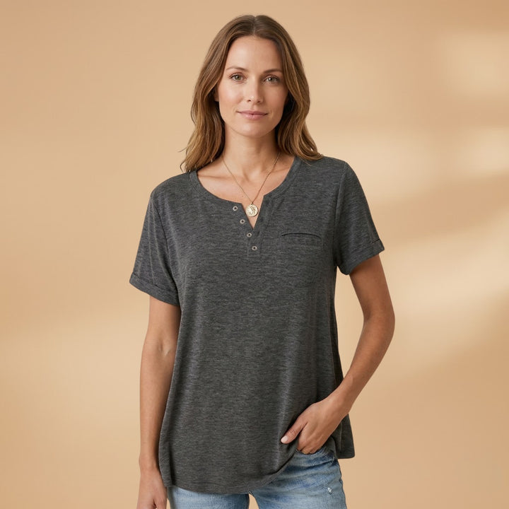 T-Shirt Henley Manga Curta Mulher Corte Relaxado